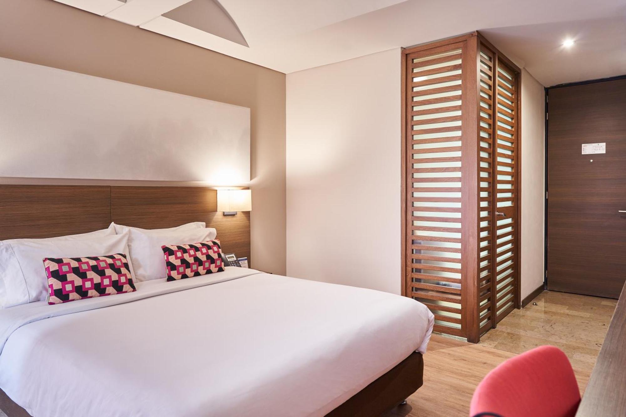 84 Dc Bogota Hotel ภายนอก รูปภาพ