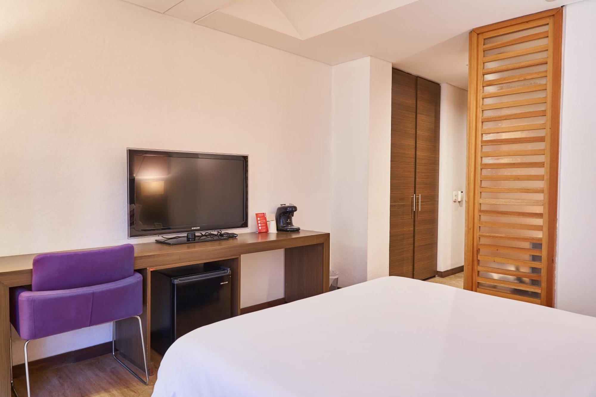 84 Dc Bogota Hotel ภายนอก รูปภาพ