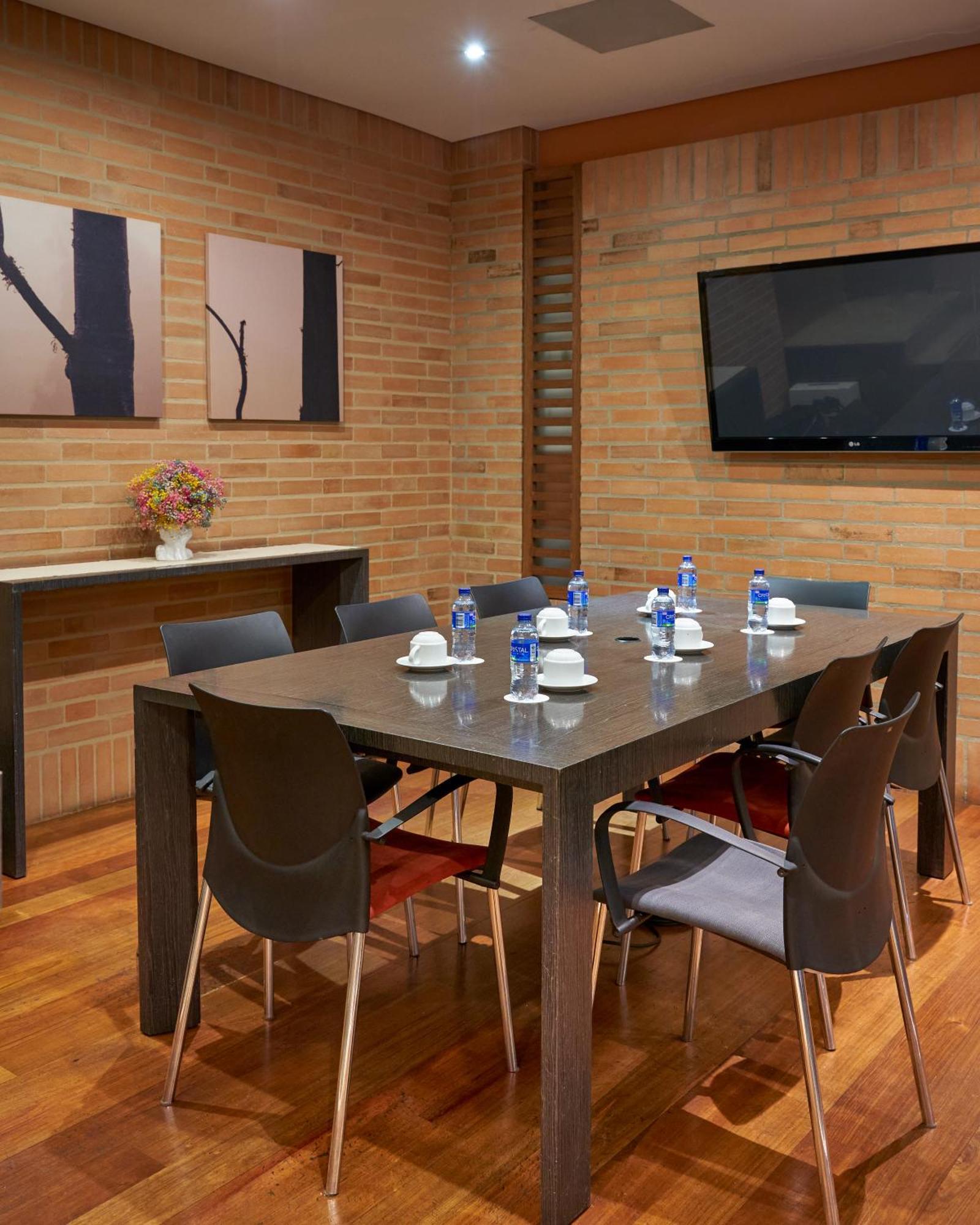 84 Dc Bogota Hotel ภายนอก รูปภาพ
